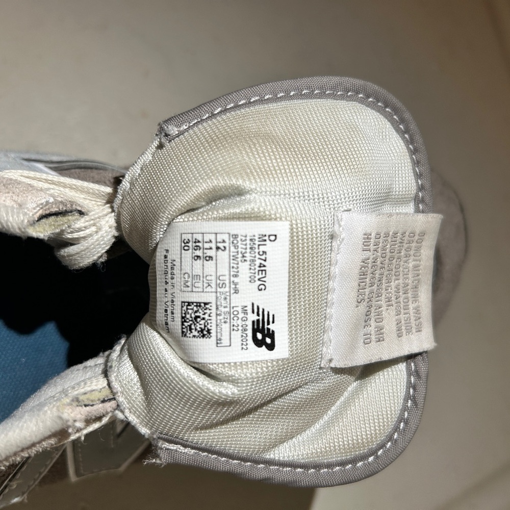 New Balance Men's 574 Core Shoes. - Picture 7 of 10